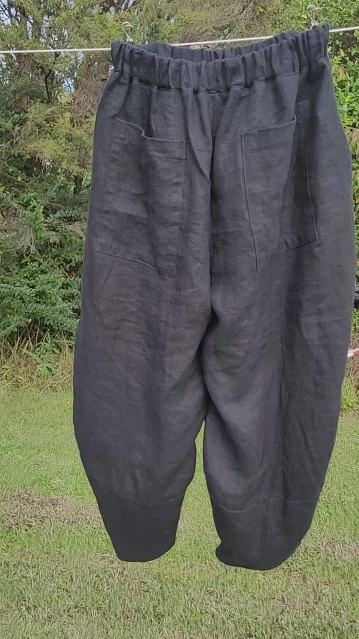 "Matapaua Bay" Black Linen Barrel Pants Size 14