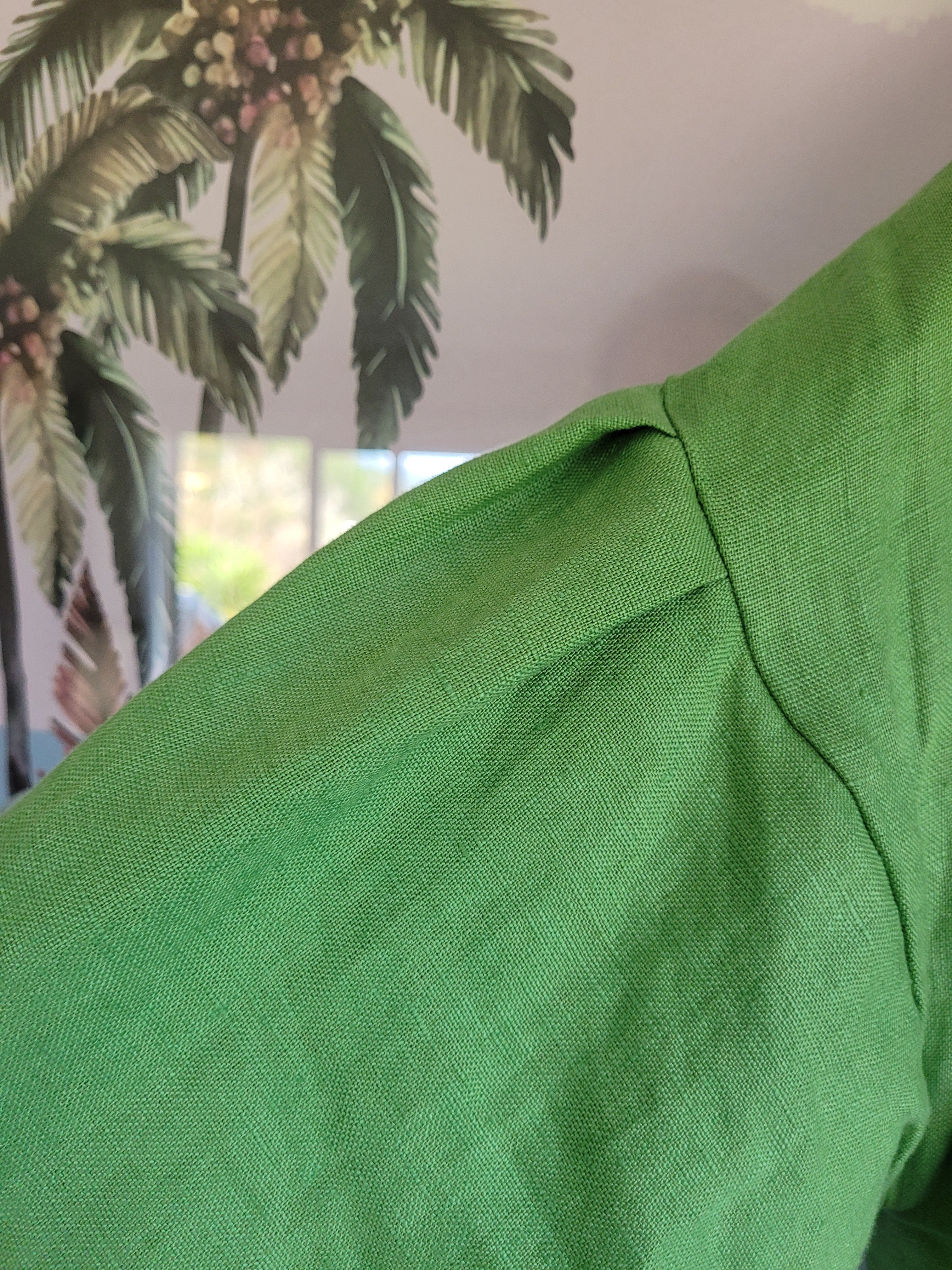 "Tokatea" Pure Linen Wrap Top – Kashmir Green Size 14