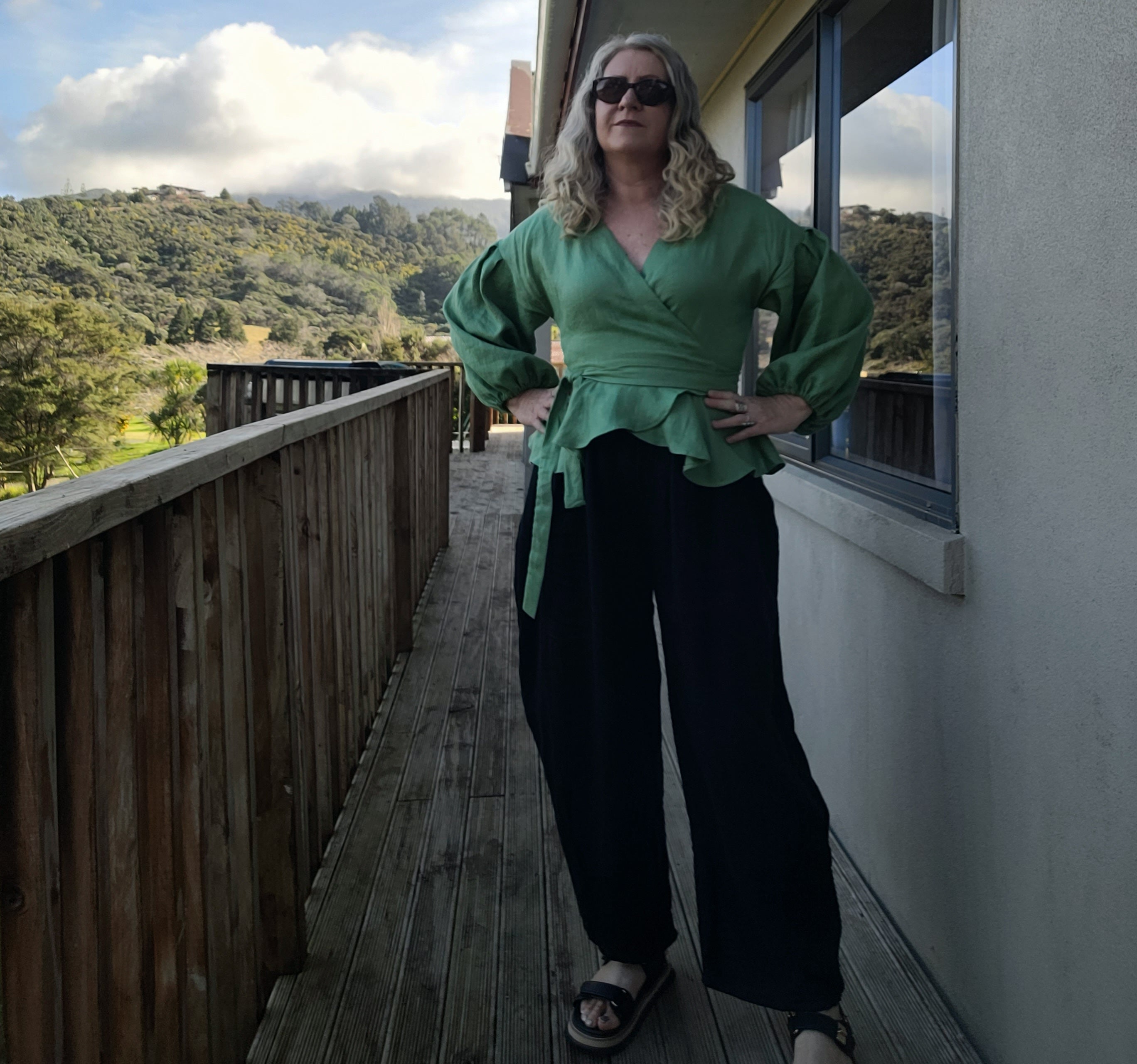 "Tokatea" Pure Linen Wrap Top – Kashmir Green Size 14